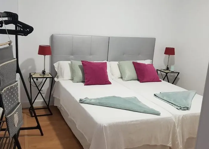 Cerca De La Playa De Canteras *