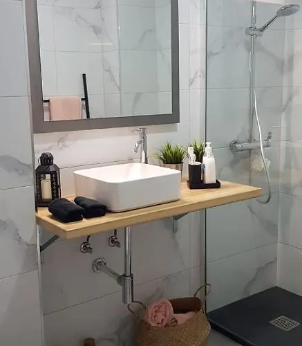 Cerca De La Playa De Canteras 公寓